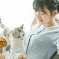 《美女琳》 希望抱得太多总会驾驭