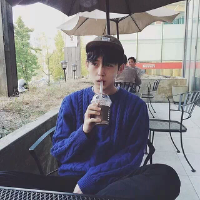 我多想有个人能对我说