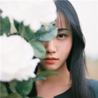蹙眉 亲爱的。我会一直牵着