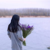 蹙眉 亲爱的。我会一直牵着