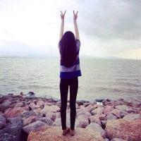 涩意 阳光温暖，被心疼也是