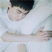 咆哮 碰见小学同学 擦肩而