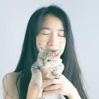 为了认识你 广交朋友，少碰感情。