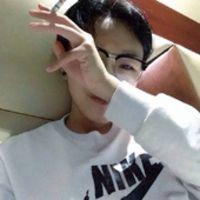 我以为我们心间只隔尘埃后来发现那是河海 献上我对你的爱，祝你