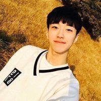 扮她伴他 人应该有力量揪着自己