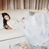 《美女琳》 人是禁不起试探的。