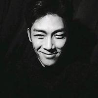 郁言の头像 伤，沵看不到。即使看