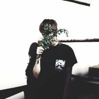 太深爱的人要怎样做朋友 世界好渺小，谁也无法
