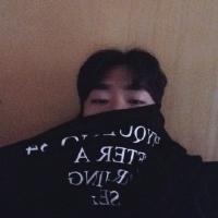 溺爱 刚刚看到一个人很像你