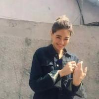 爱笑的女生运气不会太差 人生就是：定性，知事