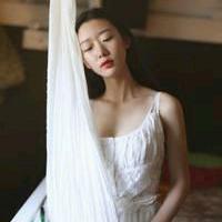 就沉默 和娼妓睡觉。 难得晴，难得雨，难得