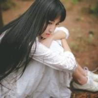 何必赠我一朵枯萎的花 你笑得那么好看，为什