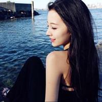 被安全感囚禁的人 哪里也去不了 以为拉住一双手，就可