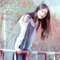 《美女琳》 所谓伊人，在水一方。