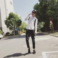 别人家的数学老师。已被帅哭 只有十分努力，才能看