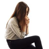 多抱抱我好不好?(? ???ω??? ?)? 头顶锅盖，身披麻袋，