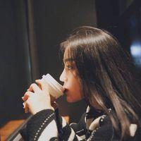 Lin. 诗和远方，越走越脏。