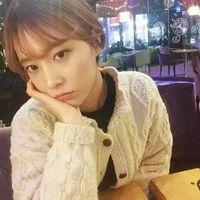 Lin. 诗和远方，越走越脏。