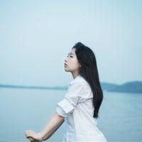 凉点：眼眶都红了还怎么跟你说 最美的不是下雨天而是