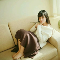 《美女琳》 读书游走充实自己做一