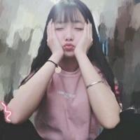 我有孤独和酒但我不需要你跟我走. 希望四月的风能吹走我