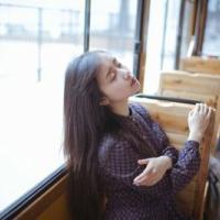 女神。 人生最痛苦的就是，妳