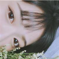 捧花女子 我把社会看的太单纯，
