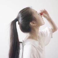 安全感就是牵着你的手闭着眼都敢走 我不知道我在等待什么