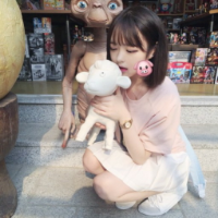 恩。 人生嘛，就是笑笑别人
