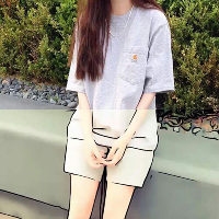 只可惜，你喜欢的样子我没有。 如若一切都是梦，那么