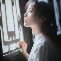 我心寄远方热爱奔跑和流浪 你笑容背后的悲伤，你