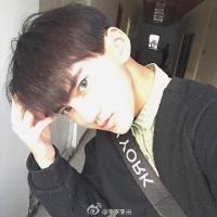 Hey 还没来得及去沾花惹草