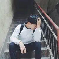 一袭莫名的惆惘旧时光回不去的曾经 你在惹我，我把你的名