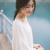 纤骨：我吹过清风喝过烈酒爱过你 不必隐瞒全世界独自坐