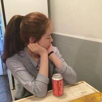 痞子有了爱情连刀都拿不稳. 重复在简单寂寞旳生活