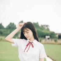 Fading is true while flowering is past. 有时，其实忘记一个人