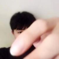 自拍几张做头像！ 本无意与众不同，怎奈