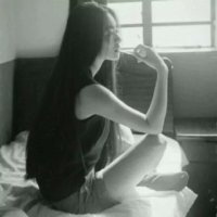 nike少女 友谊，多么善良的两个