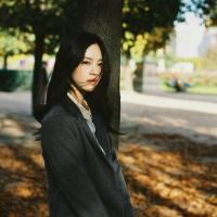 蓝天和暖风都不属于我 这个世界真的太拥挤，