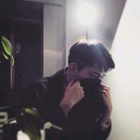 《梁惠子》 ▲我紧抱着回忆说永远