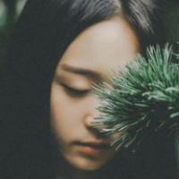 笑靥 你说，我不必为了你哭