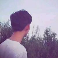 我拼命跑，却跑不出你