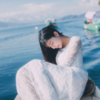 蹙眉 熬夜是因为我没有勇气
