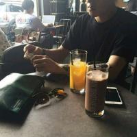 想要珍惜却满身脾气 以前除了读书什么都不