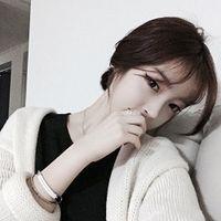夏梓晗：敬往事一杯酒，再爱也不回头. 以前最不喜欢自己一眼