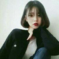 她城。 站在海边就像是电影情