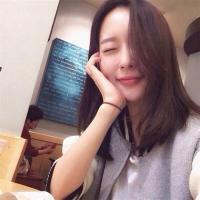 美人如画 曾经喜欢吃的是棒棒糖