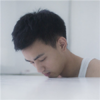 迷. 今天我穿上了洁白的婚