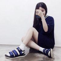 世界太阔你的开心难过不止为我 那么多人当中我心里只