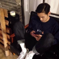 孤单怕成了习惯. 吵吵闹闹一天，最终还